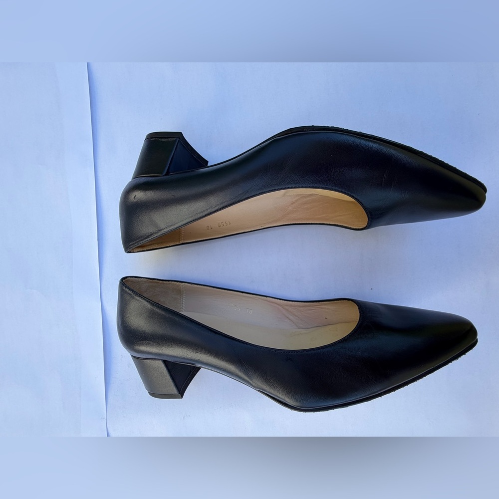 Jon Josef Navy Leather Block Heel Pumps – Size 10 – Made in Spain - Picture 6 of 8